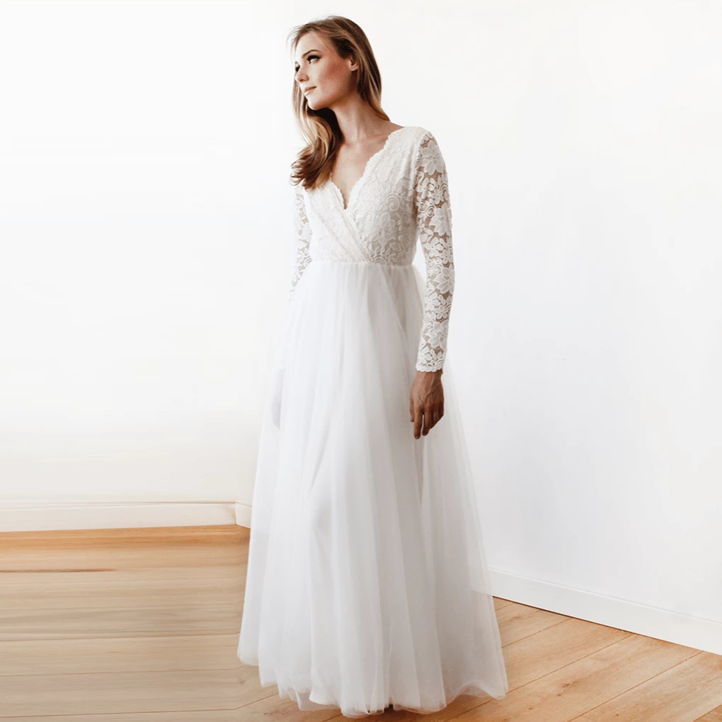 Curvy Ivory Wedding Dress #1125