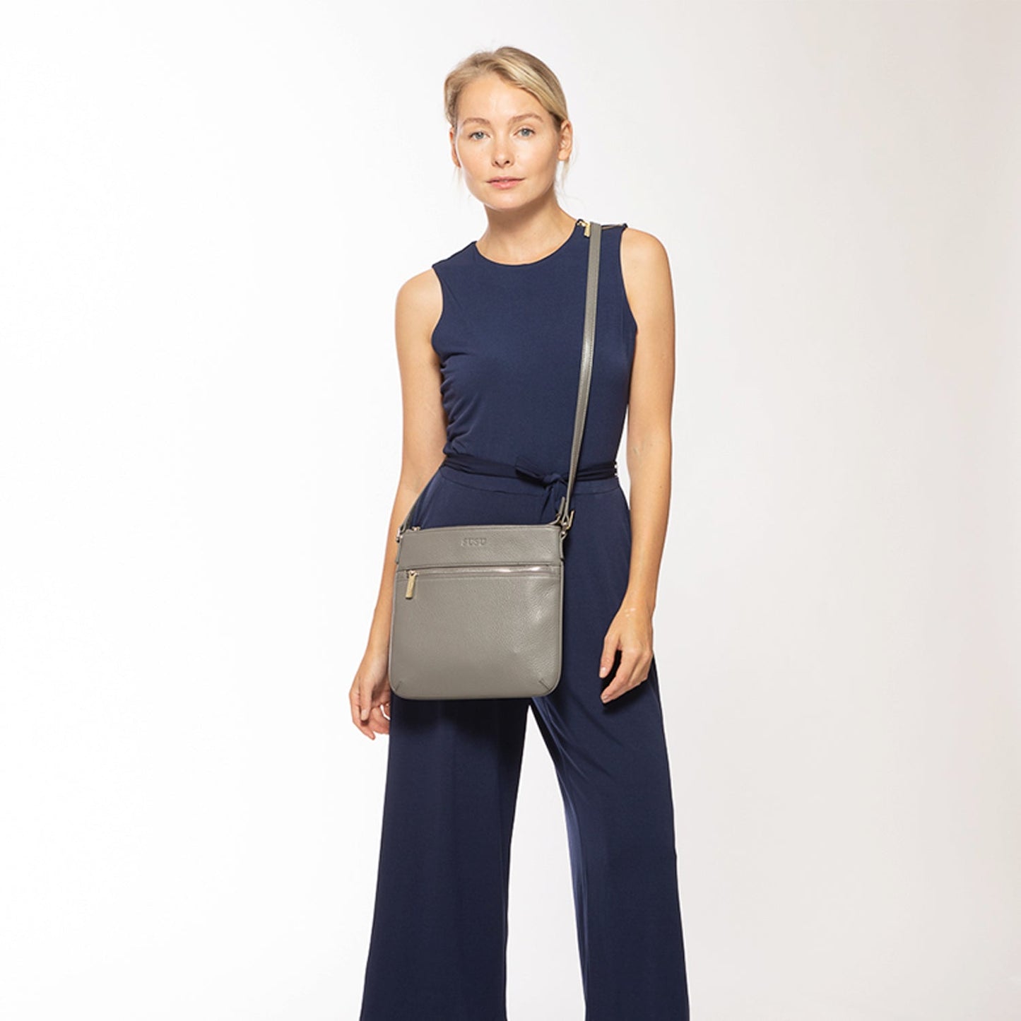 SUSU Gray Leather Crossbody Bag