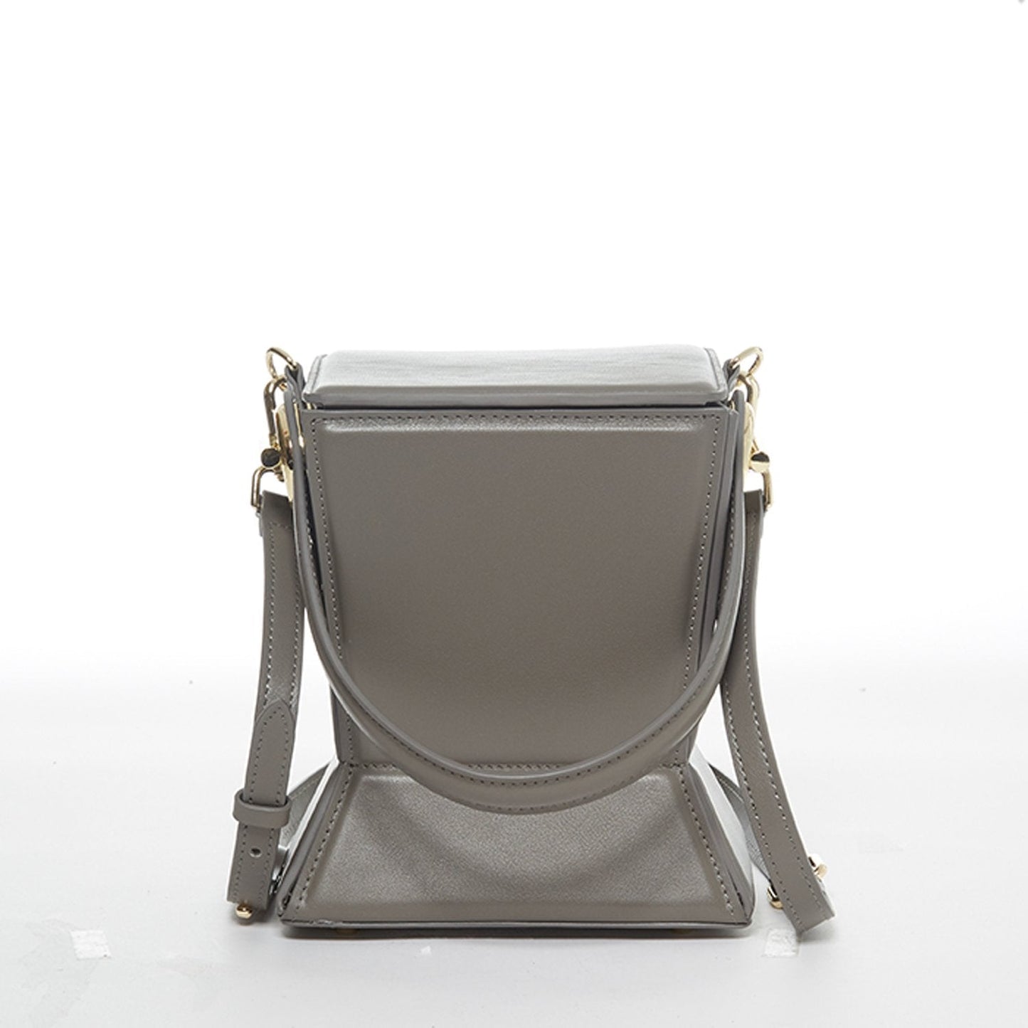 SUSU the Amber Leather Bucket Bag Grey