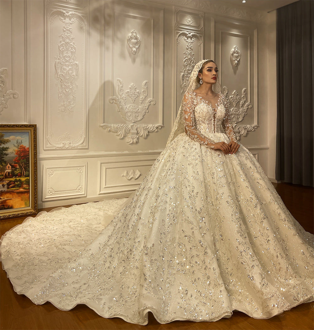Vintage Embroidered Ball Gown – Luxury Bridal Wedding Dress