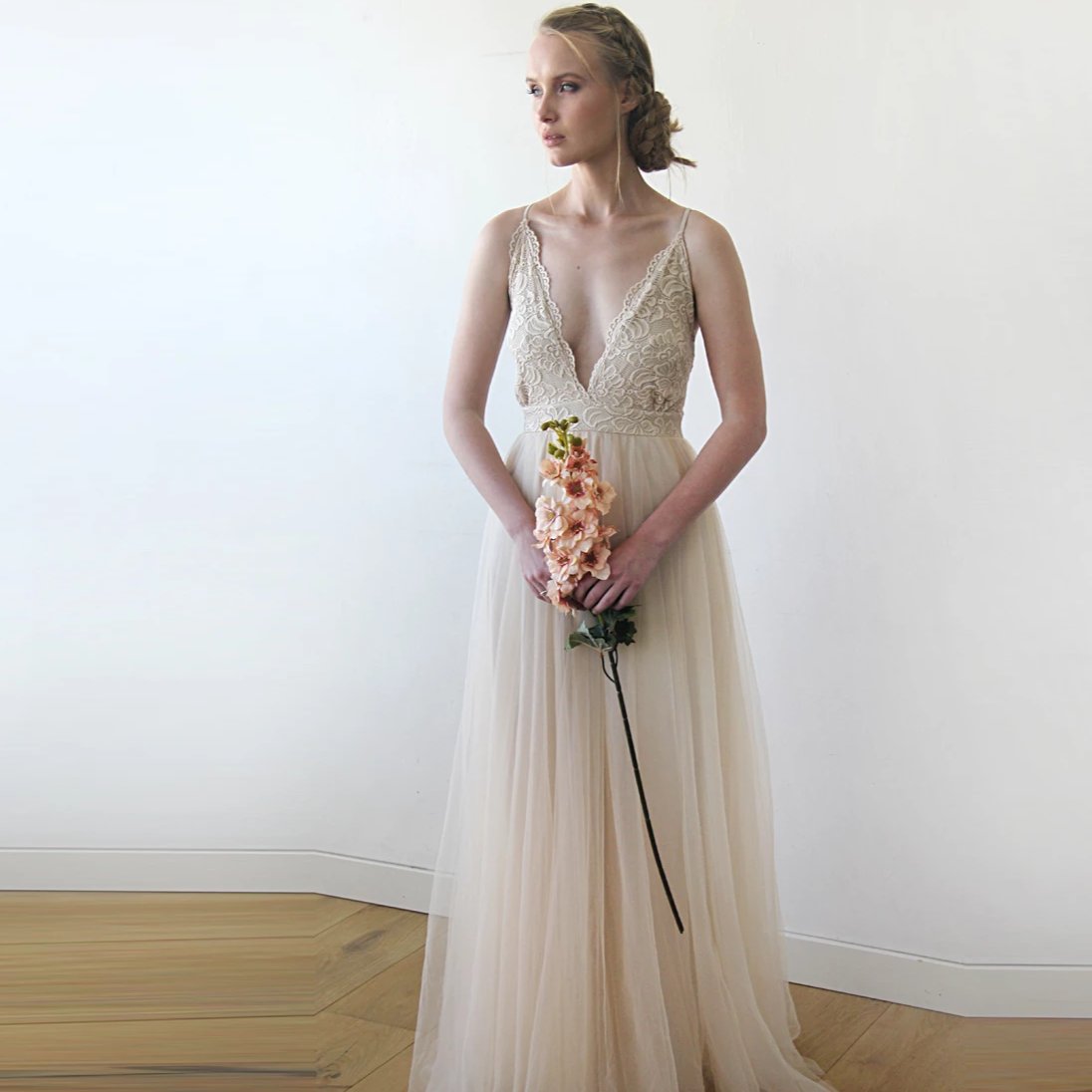 Bestseller Champagne Wedding Dress