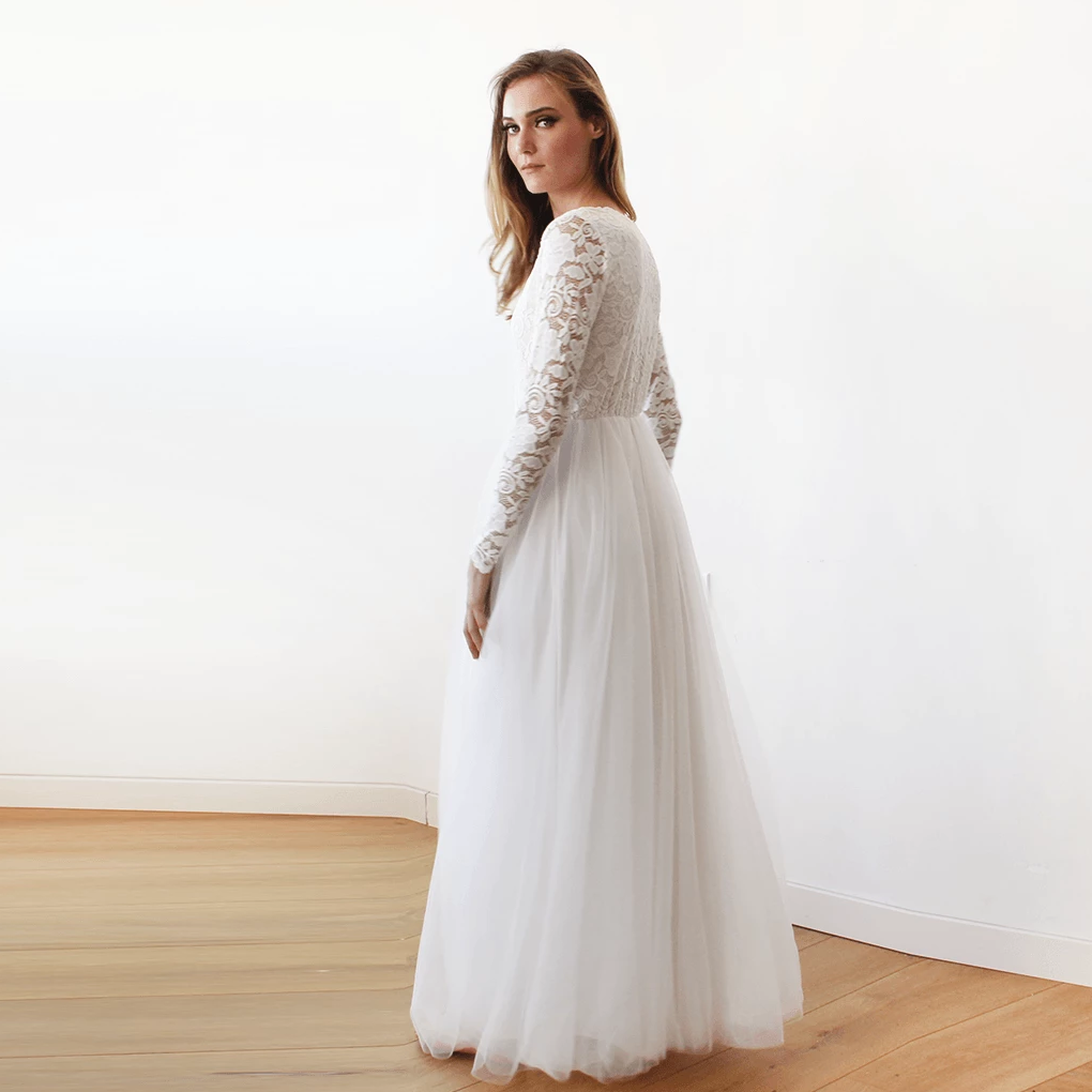 Curvy Ivory Wedding Dress #1125