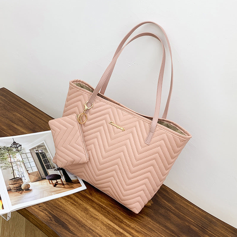 Women’s Retro Chic Diamond-Embroidered Shoulder Bag